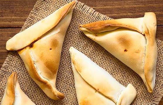 Empanada napolitana triangular